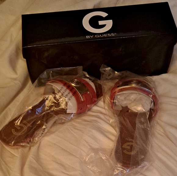 G by Guess Jeena Sandal Slides Slip-On w/Logo Strap - Like New - Picture 4 of 4